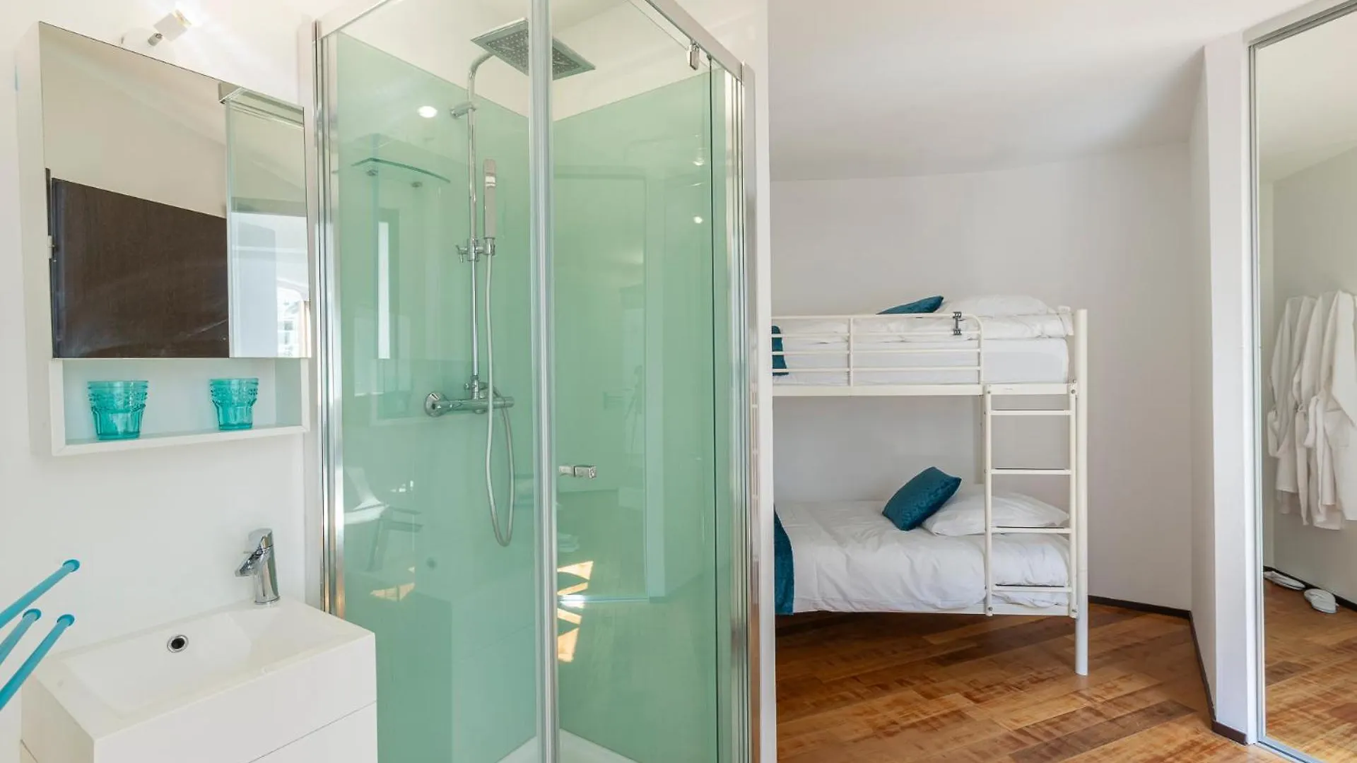 Penzion Hotel La Colombe Bleue Binic Francie